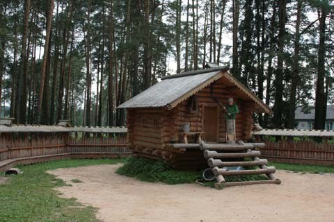 Кукобой - родина Бабы-Яги. Избушка на курьих ножках. Кукобой - родина Бабы-Яги. Избушка на курьих ножках.